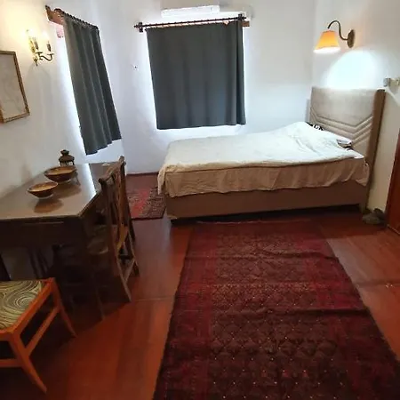 Antik Apartment
