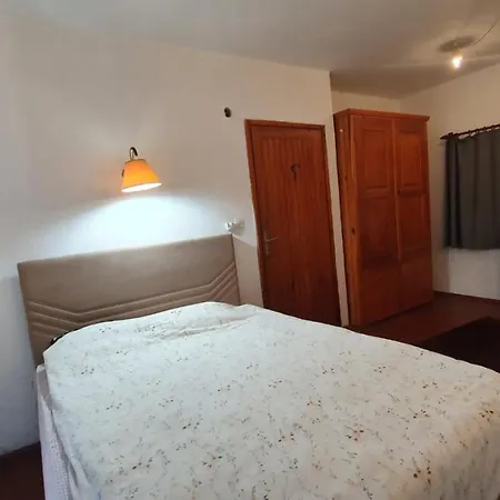 Antik Apartment