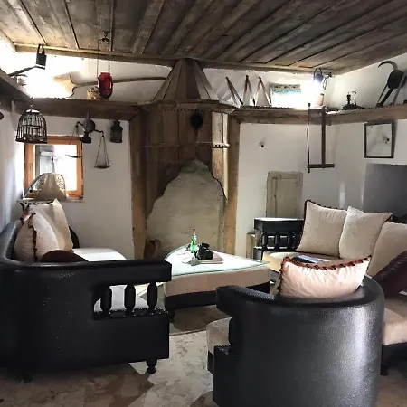Antik Apartment Side